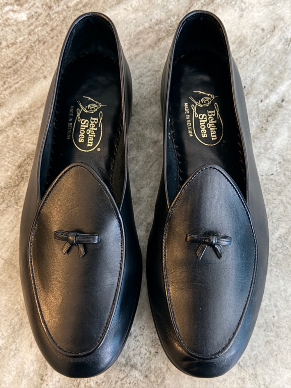 BELGIAN SHOES MR CASUAL LOAFER BLACK LEATHER SLIPPERS 8.5 M $850 BOW TIE